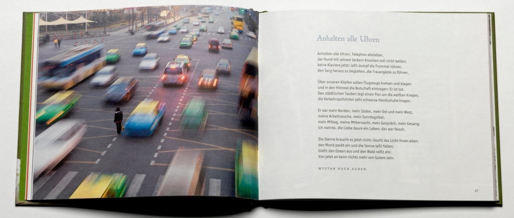 Vom Anfang im Ende - Ein Trostbuch für Tage in Moll von Andere Zeiten e.V. (Innenansicht) Vom Anfang im Ende - Ein Trostbuch für Tage in Moll von Andere Zeiten e.V. (Innenansicht)