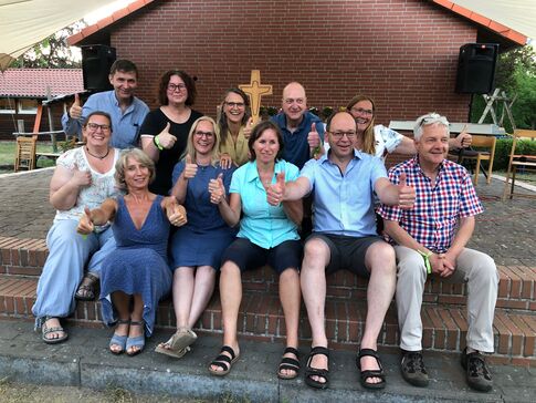 Das Organisationsteam aus Isenbüttel zusammen mit dem Andere Zeiten-Team.