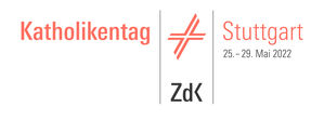 Korallfarbene Schrift auf weißem Grund mit dem Logo des Katholikentags in Stuttgart vom 25.-29.5.2022